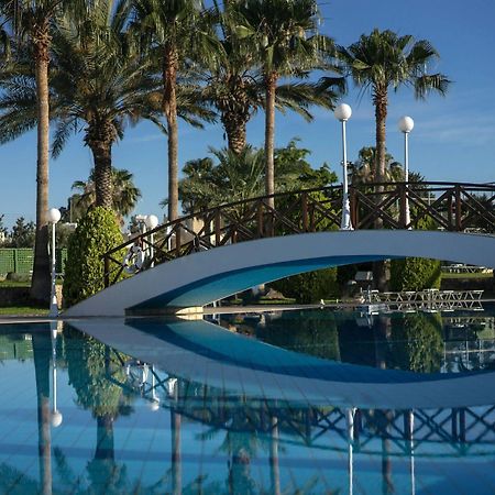 Aloe Hotel Paphos Eksteriør billede