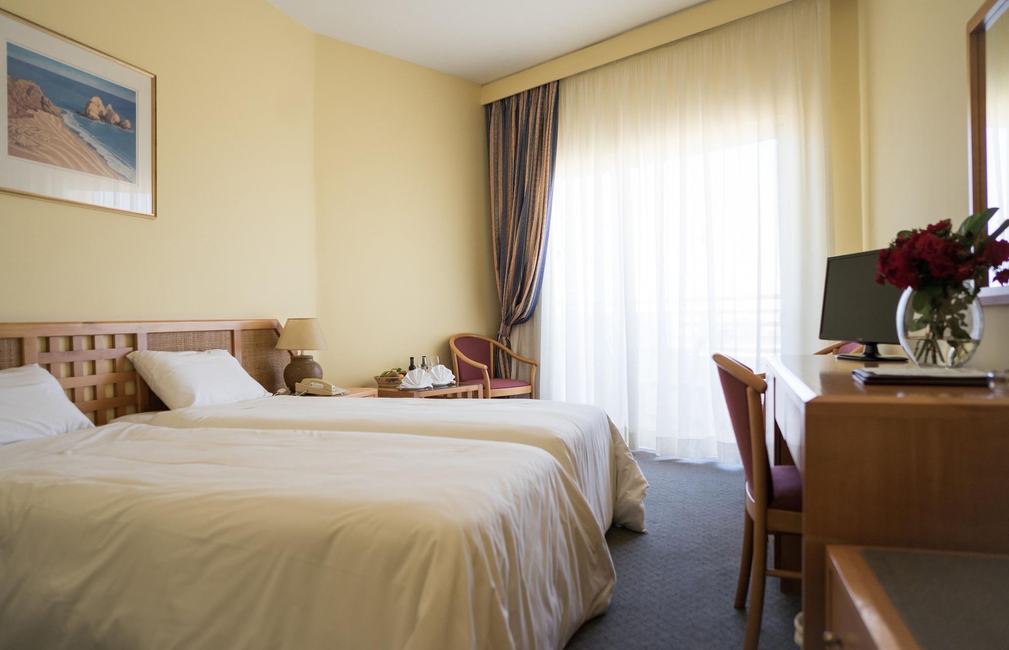 Aloe Hotel Paphos Eksteriør billede