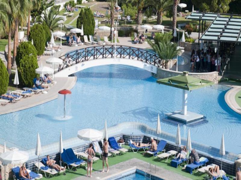 Aloe Hotel Paphos Eksteriør billede