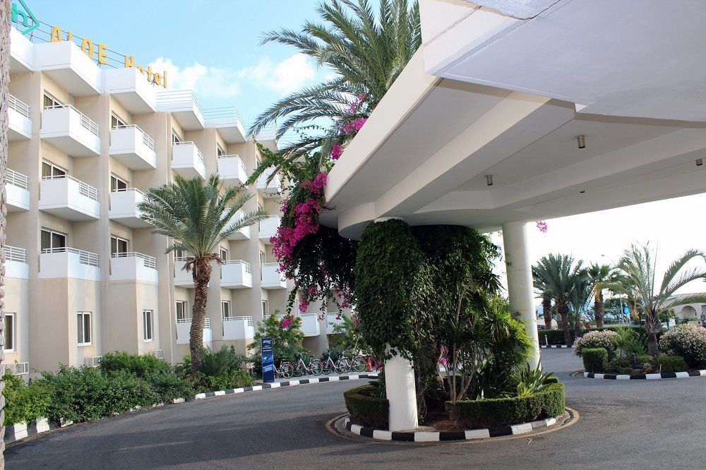 Aloe Hotel Paphos Eksteriør billede