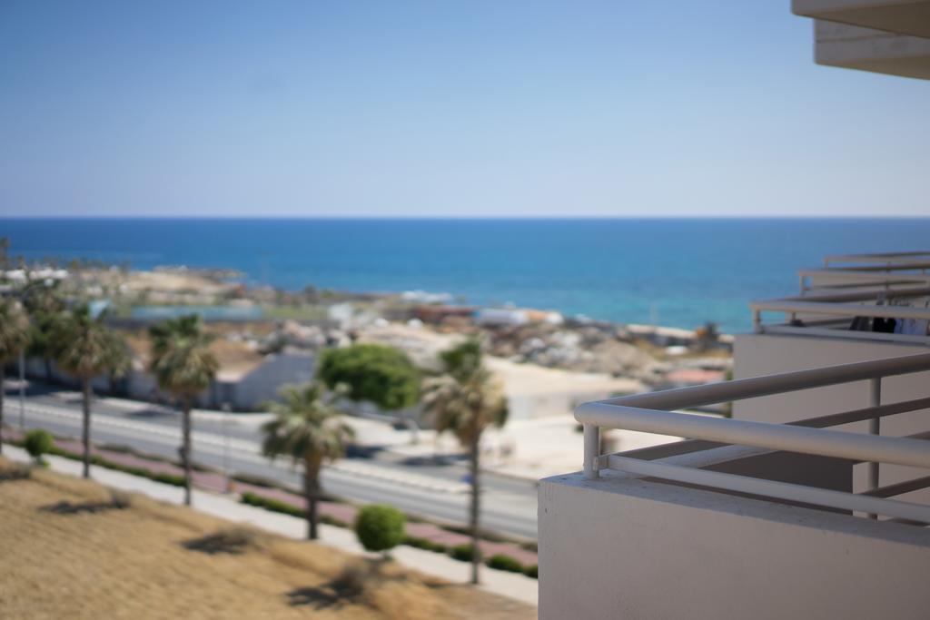 Aloe Hotel Paphos Eksteriør billede