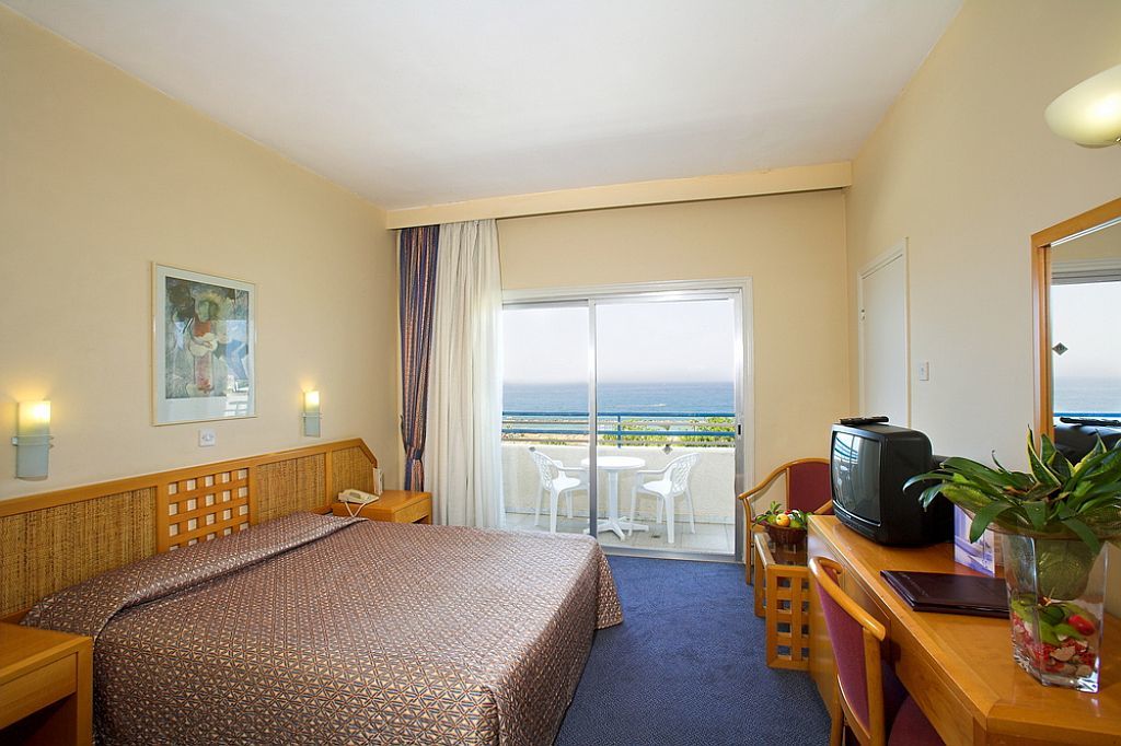 Aloe Hotel Paphos Eksteriør billede