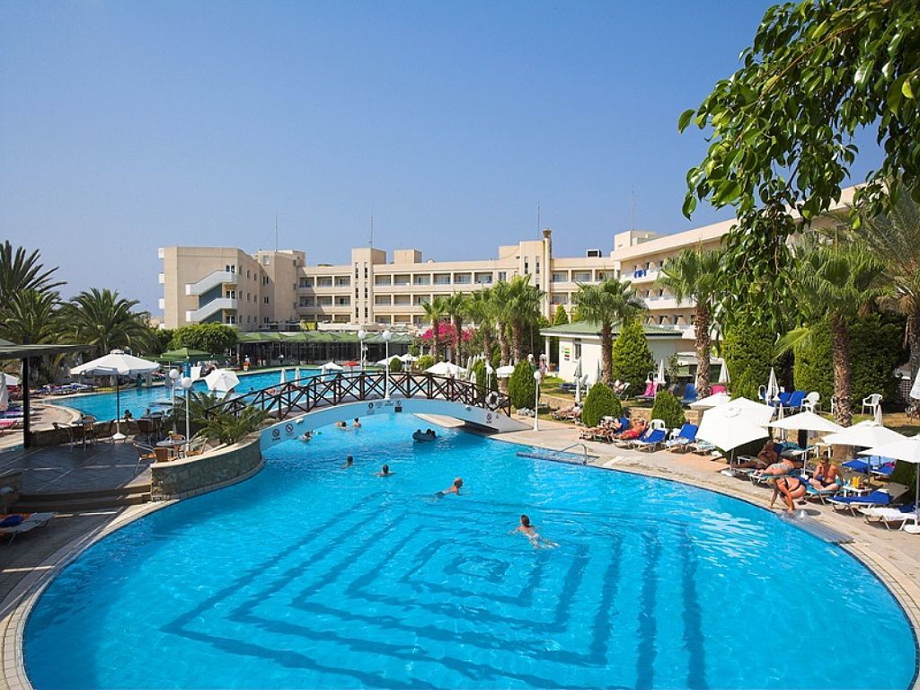 Aloe Hotel Paphos Eksteriør billede