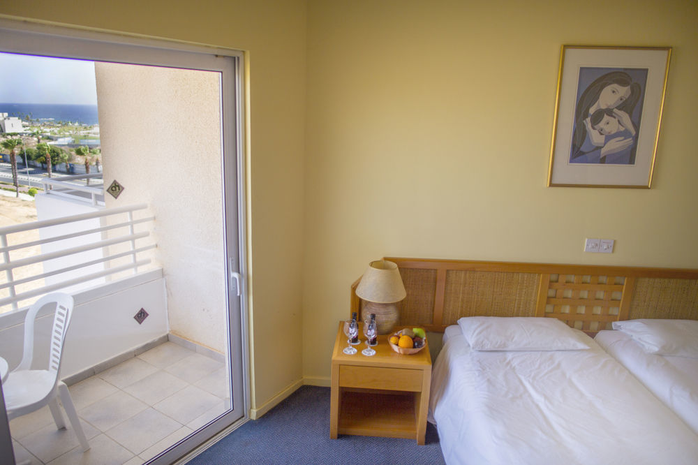 Aloe Hotel Paphos Eksteriør billede